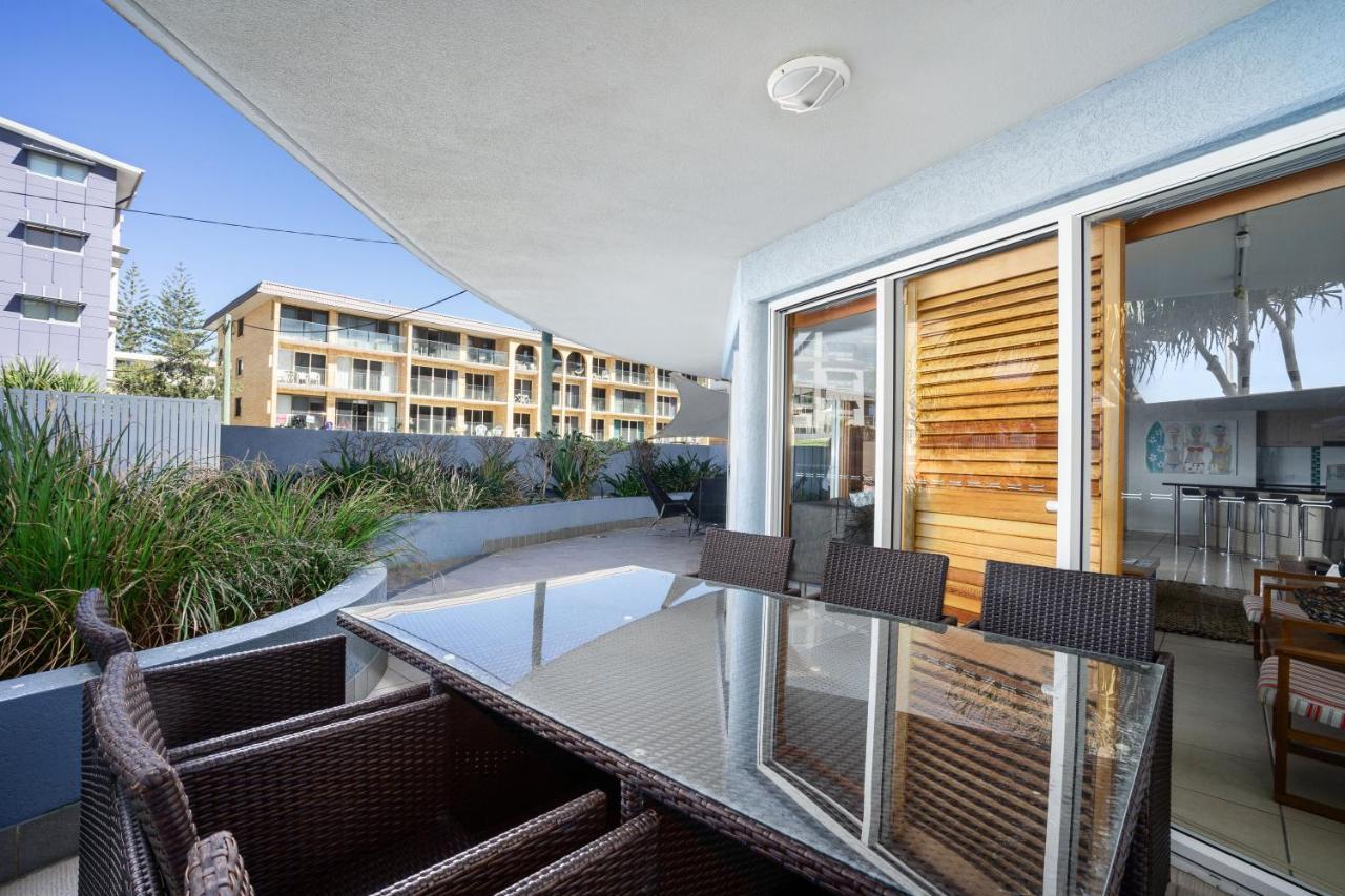 Rolling Surf Resort Caloundra Exterior foto