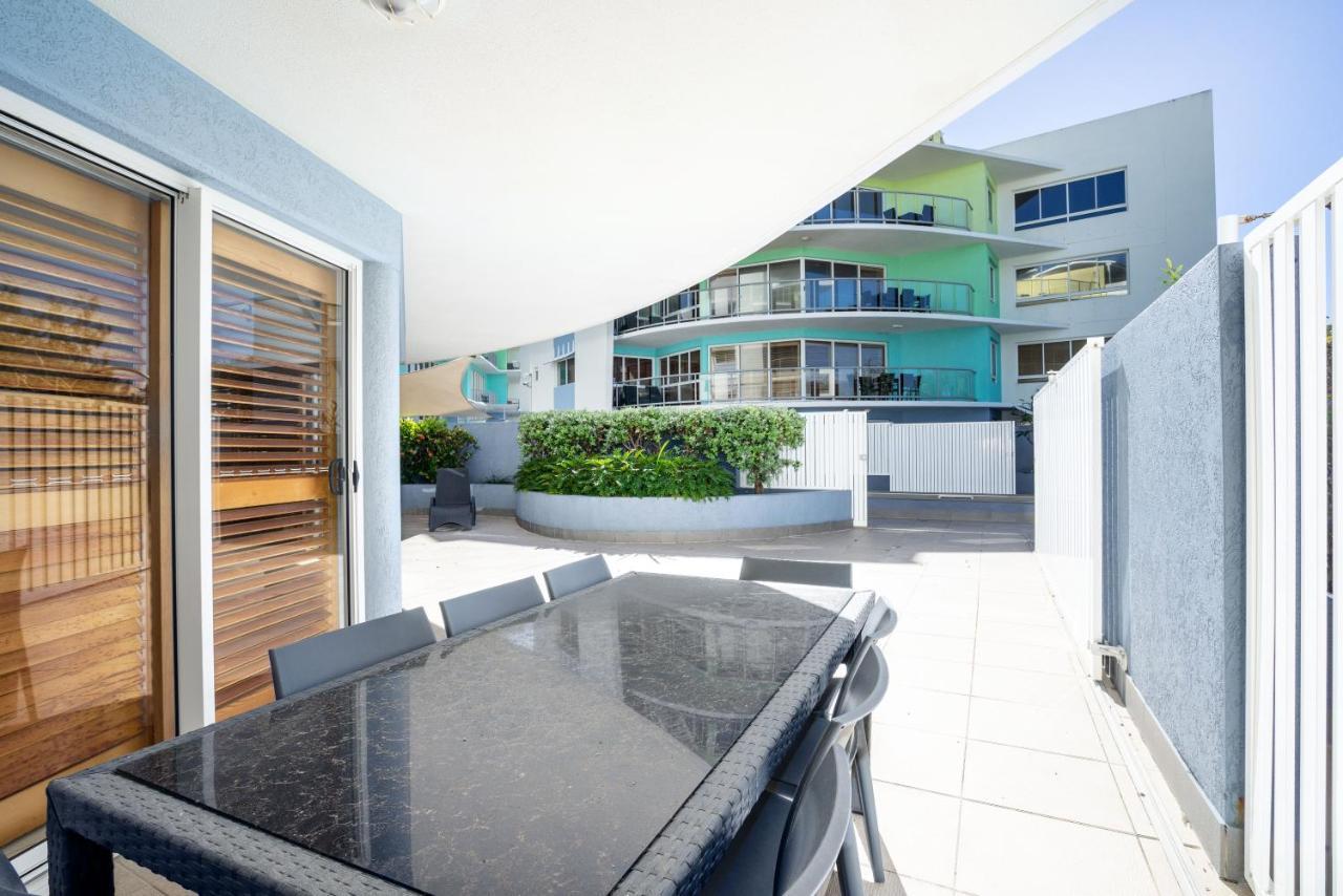 Rolling Surf Resort Caloundra Exterior foto